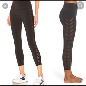 ALO Yoga chevron capri